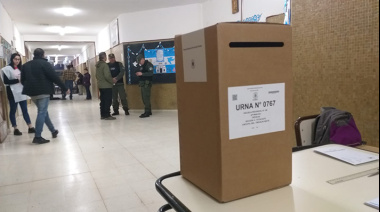 Extranjeros residentes en Bariloche podrán inscribirse para votar en el referéndum de noviembre