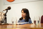 Ante preguntas, la Directora de Discapacidad amenazó al periodista, y se fue haciendo "fuck you"