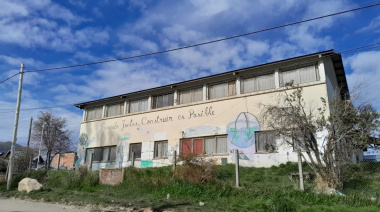 Escuela Nehuen Peumán prohíbe todo contacto físico entre docentes y alumnos tras crisis interna