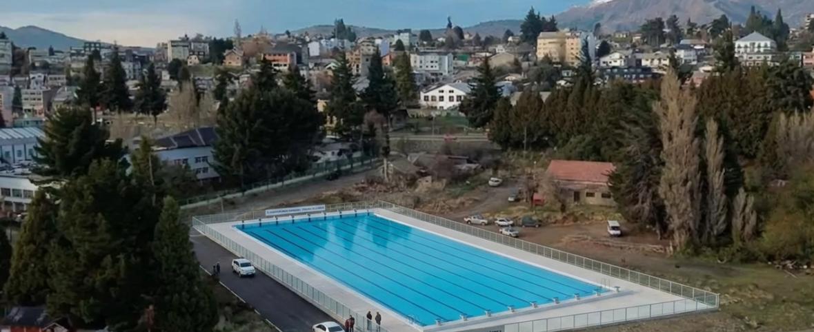 Una pileta sin papeles