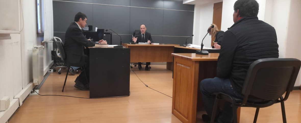 Bariloche: un hombre fue imputado por golpear, amenazar y robarle el celular a su ex pareja