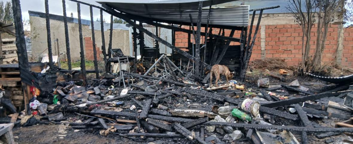 Formalizan la junta vecinal del 29 de Septiembre mientras una casa se incendiaba en el barrio