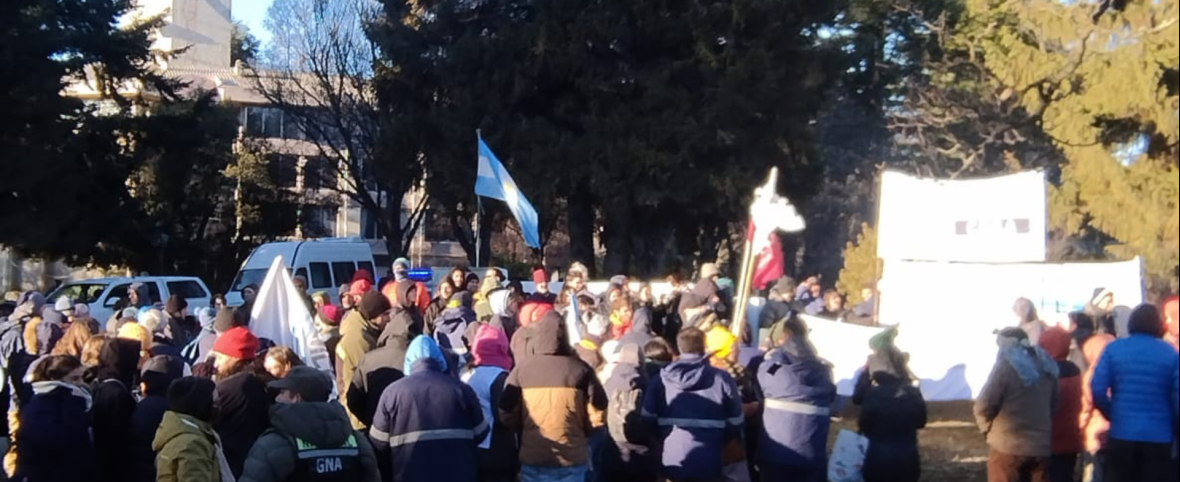 Crece el conflicto en el Centro Atómico Bariloche por denuncias de vaciamiento: "acá no hay ñoquis"