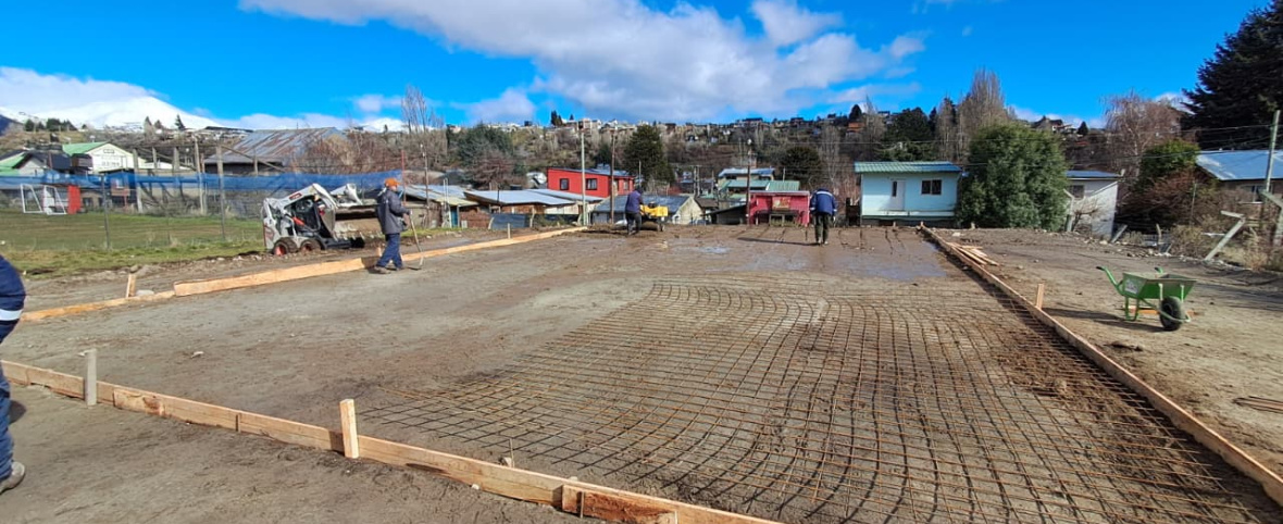 Comenzó la construcción de cuatro nuevas canchas de pádel junto al Gimnasio Municipal N.º 3