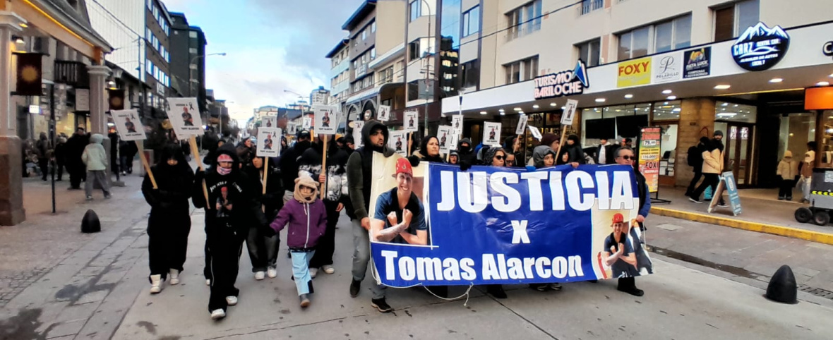 A cinco meses del crimen de Tommy Alarcón, familia y amigos volvieron a marchar