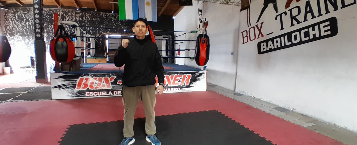 David Navarro, el profe que convirtió el ring en un refugio: "es un deporte que nace de los barrios"