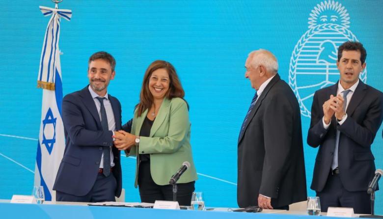 Desestiman denuncia contra ex gobernadora Carreras por convenio con empresa israelí
