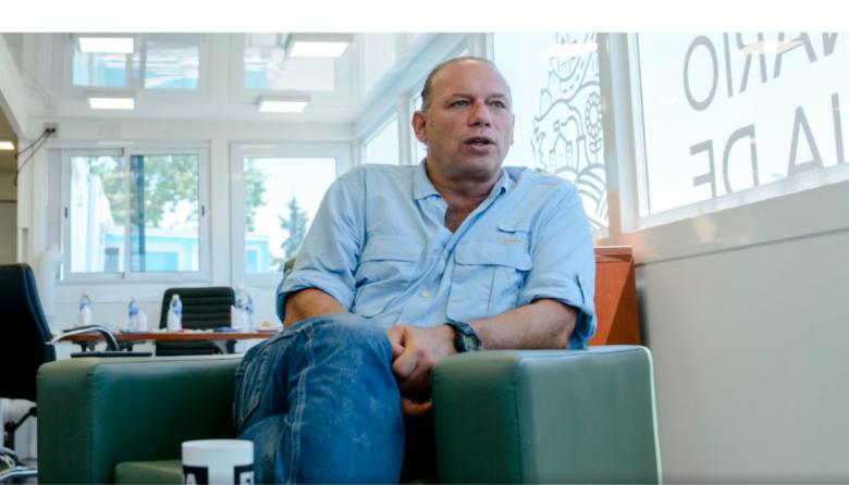 El esquema de Sergio Berni: cómo usa pasajes oficiales para vivir entre Buenos Aires y Bariloche