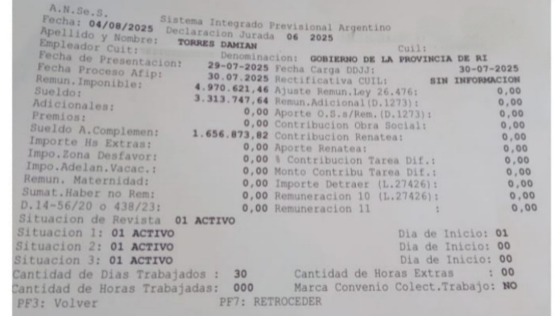 Escándalo en La Libertad Avanza: pre candidato a diputado cobra del gobierno de Río Negro mientras lo critica