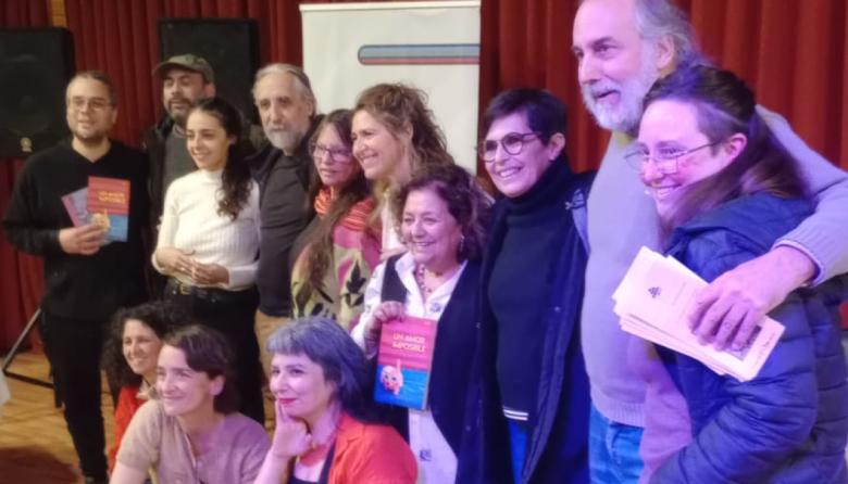 Una noche de palabra celebrada en Dina Huapi