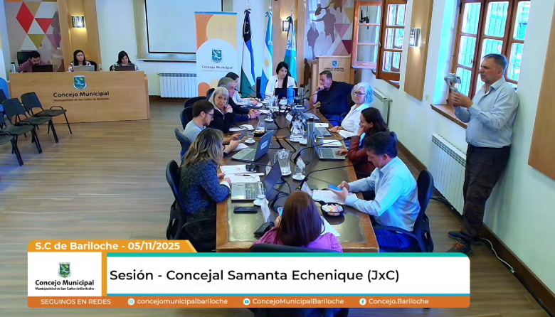 Bariloche estuvo acéfala mientras el Concejo rechazaba el veto de Cortés para limitar su poder en referéndums