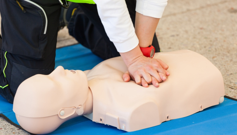 La Junta Vecinal del barrio 2 de Agosto realizará un curso de RCP y uso de DEA para recaudar fondos