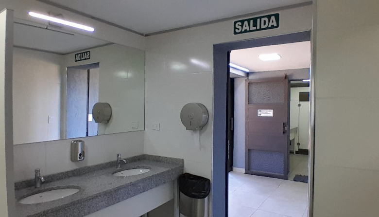 Los baños públicos del Centro Cívico desde adentro: cómo son y en qué horarios están abiertos
