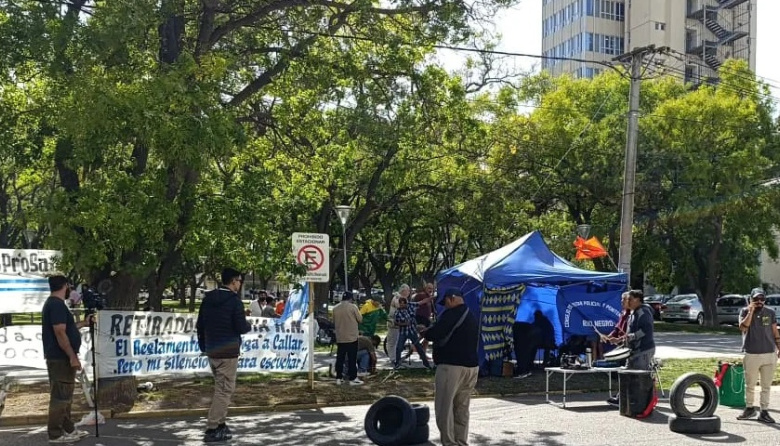 Rivero pide a Weretilneck que atienda el reclamo policial: "Es una deuda del Estado con todos los rionegrinos"