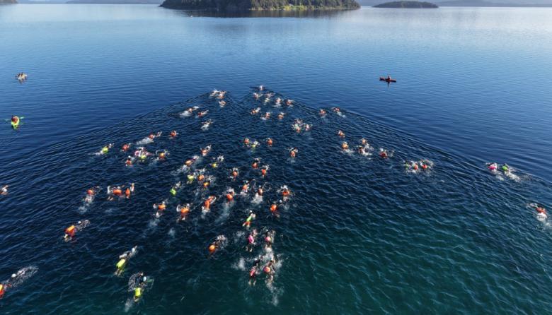 ​​​​​​​El Lago Nahuel Huapi fue escenario de una nueva edición de la Vuelta a la Huemul
