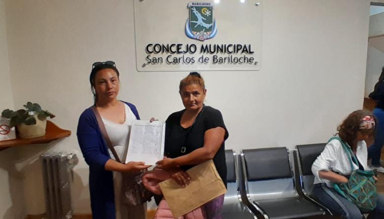 Vecinas del barrio 29 de Septiembre presentaron firmas en el Concejo para crear una junta vecinal