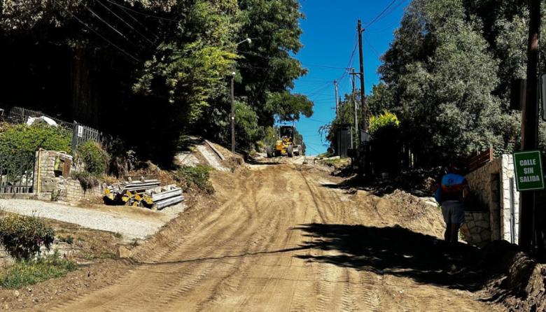 Más asfalto para Rancho Grande: el Municipio avanza con el hormigonado de Saihueque y Picunches