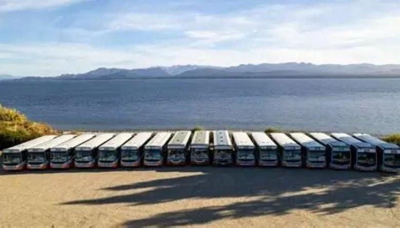 Con colectivos en mal estado y un servicio deficiente, un concejal impugna el aumento del boleto en Bariloche