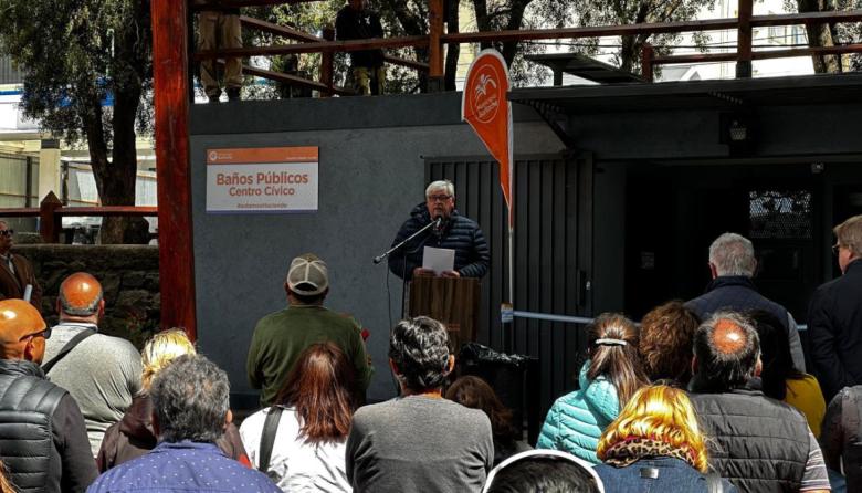 Cortés exhibió su plan de obras: 45 cuadras de pavimento, natatorios municipales y la licitación del vertedero