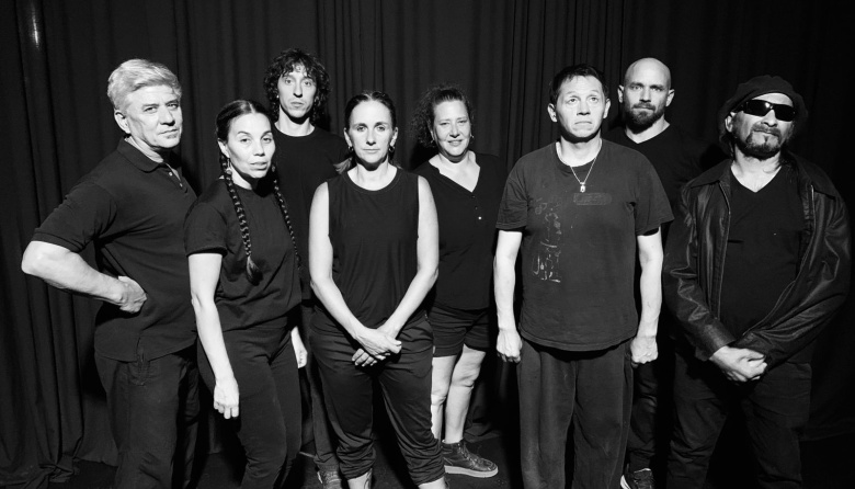 Teatro en completa oscuridad: “Nefelibata, caminar las nubes” suma nuevas funciones en Bariloche