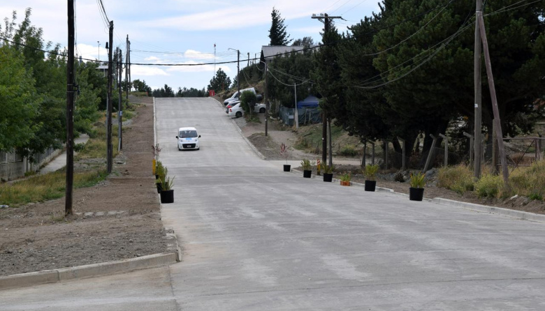 14 cuadras de hormigón y el fin de décadas de barro: la calle La Habana ya está abierta al tránsito