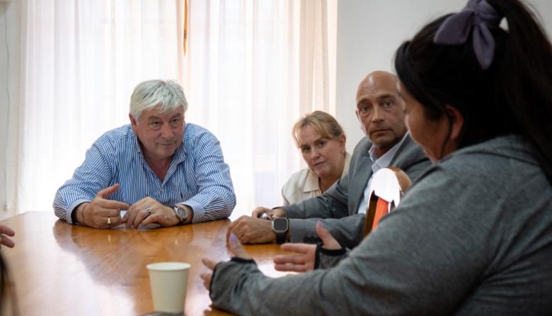 El municipio recibió a los recicladores y les dijo que están blindados