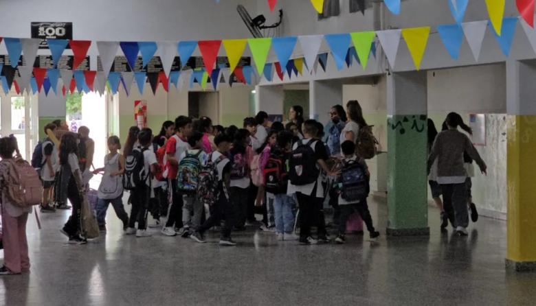 Provincia señaló que hubo 53% de presentismo en las escuelas durante la jornada de paro