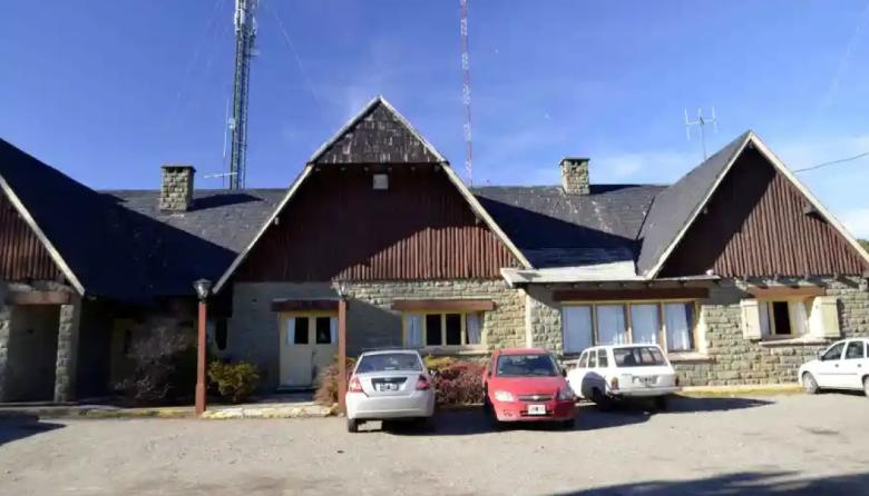 Los trabajadores de Radio Nacional Bariloche denuncian un "apagón informativo" en la Patagonia