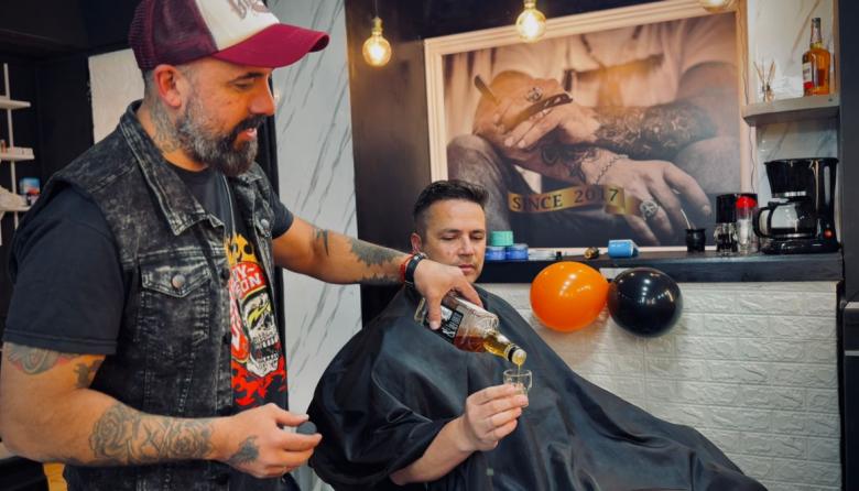 Quinta ronda: Ginebra abre un nuevo local y ya está en cada rincón de Bariloche