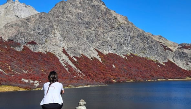 El otoño en Bariloche convoca a los senderos, pero la montaña exige respeto