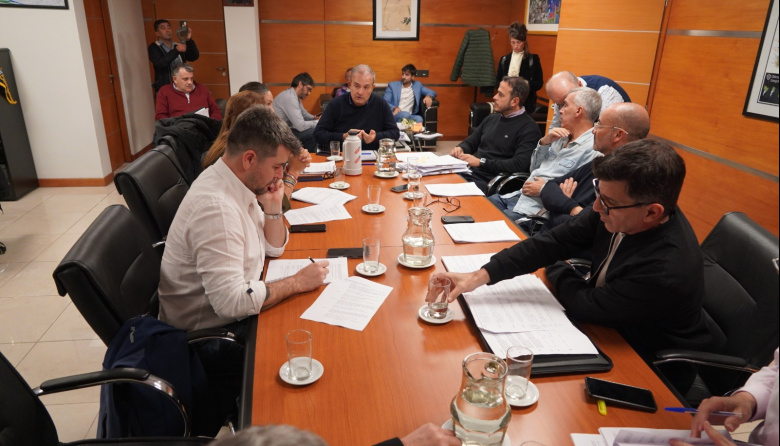 La Legislatura sesiona este jueves con un amplio temario y en medio de la fractura entre Weretilneck y Pesatti