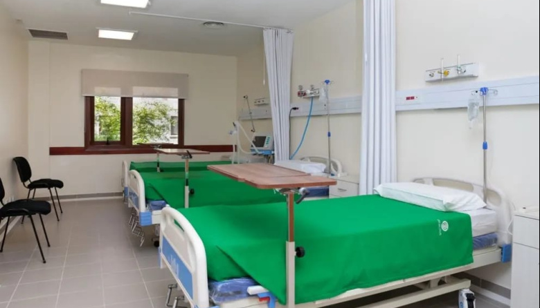Intecnus desde adentro: cómo es la crisis que deja a trabajadores en la calle y a más de 150 pacientes oncológicos sin atención