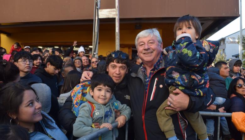 ​​​​​​​Bariloche rompió el récord mundial con la barra de chocolate más larga del mundo