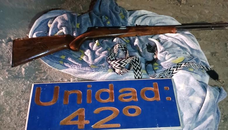 ​​​​​​​Lo detuvieron tras una persecución y tenía un arma larga: quién es el hombre que amenazó con sus "amigos en Fiscalía"