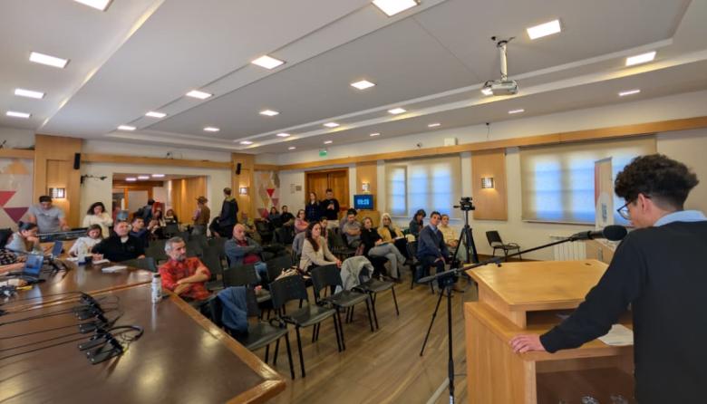 (Videos) "La historia los está mirando": vecinos y especialistas reclamaron que se construya una política de fondo