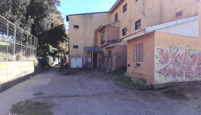 Vecinos del barrio Güemes alertan por fiestas clandestinas, venta de droga y amenazas