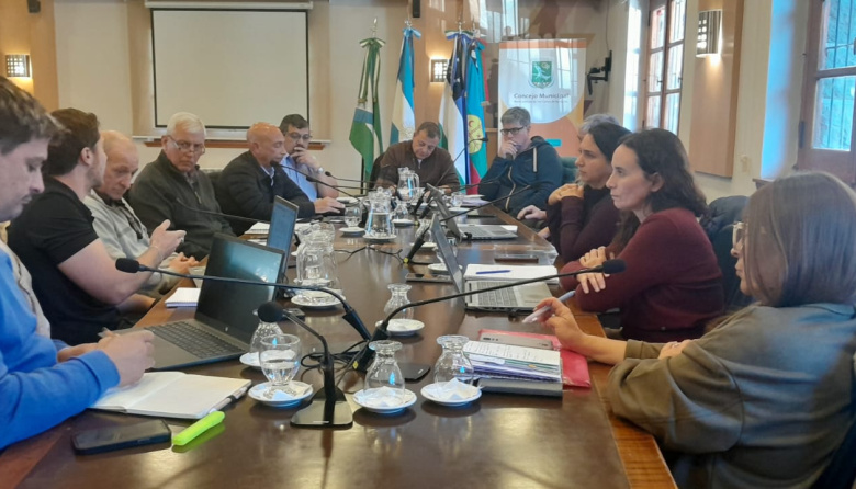 Un Concejo ampliado sesionó por el vertedero y el Municipio aprovechó para mostrar "Bariloche Responsable"