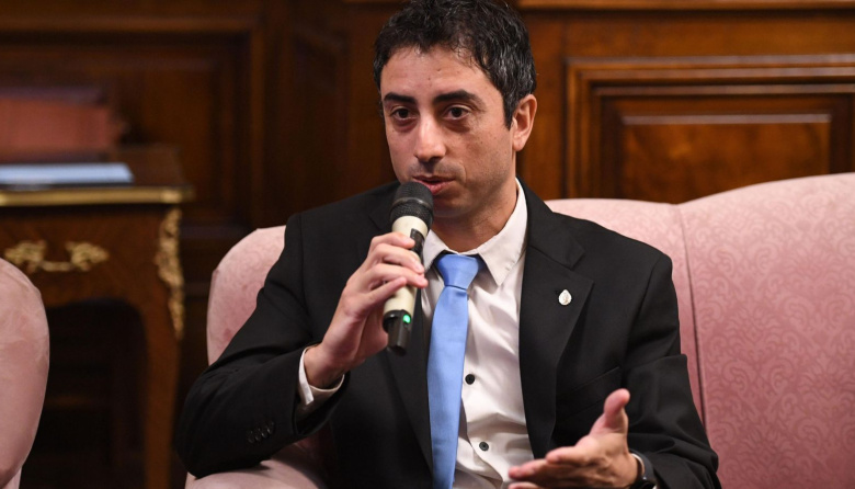 Boom energético rionegrino sin rutas: Fullone presenta régimen para regularizar contratos paralizados hace años