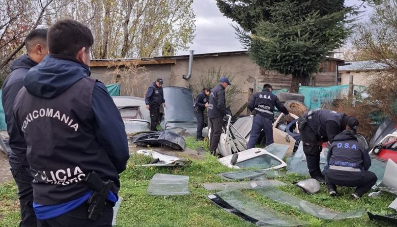 Tenían autopartes robadas y las escondían en un desarmadero del San Francisco I