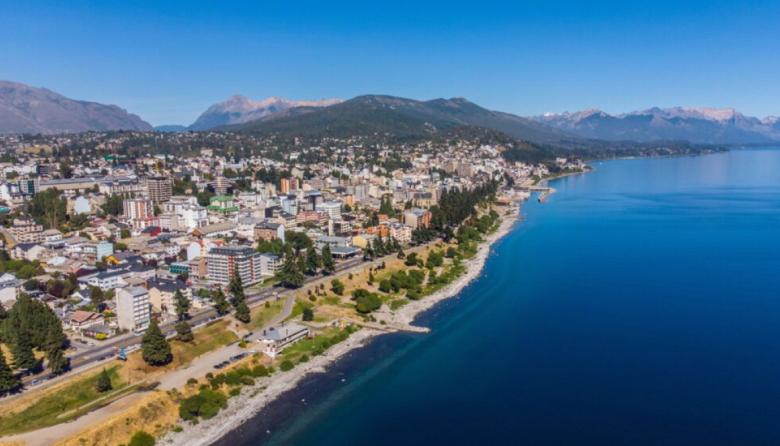 Más vuelos, más descuentos y presencia en cinco países: así responde el EMPROTUR a las críticas sobre el turismo en Bariloche