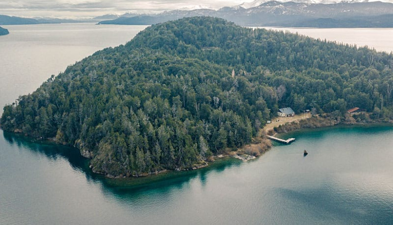 Una excursión a la Isla Huemul: Cortés llevó la agenda turística de Bariloche al lanzamiento nacional de la temporada de invierno