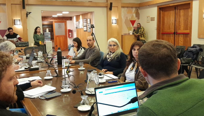 Vecinas alertan sobre el deterioro de los servicios en Catedral: baños, estacionamiento y pases en el centro del debate