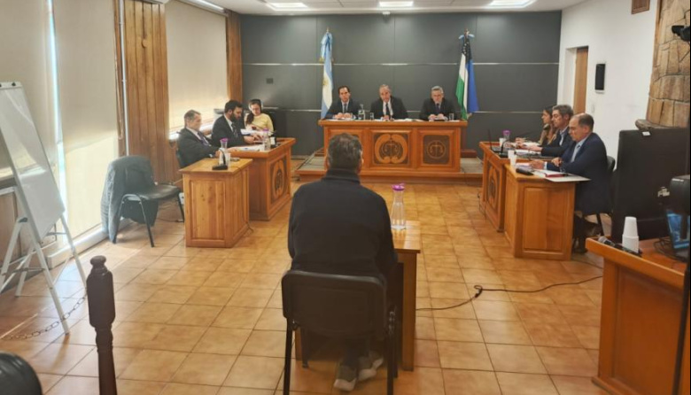 La Justicia abrió una investigación contra Gennuso y cuatro ex funcionarios por las contrataciones de OPS