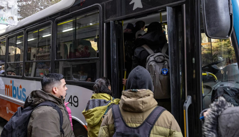 Mi Bus pide otro aumento sin mejorar el servicio y la Defensoría del Pueblo exige que la audiencia sea transparente