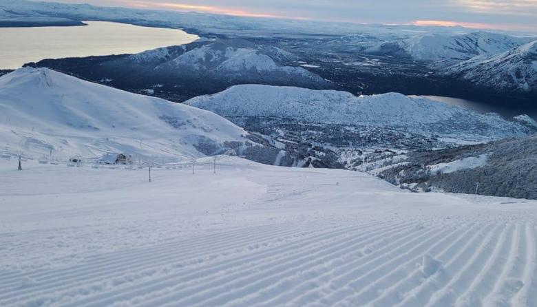 Despejaba nieve en el Catedral, se rompió la rodilla y tuvo que ir a la Justicia para que se lo reconozcan