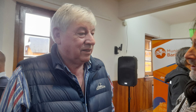 Cortés le respondió a Wallace por el vertedero y repasó obras, escrituras y el cruce con la cooperativa