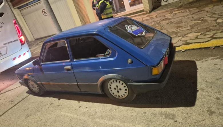 ​​​​​​​Un auto se dio a la fuga y atropelló a un inspector de tránsito durante un control de alcoholemia