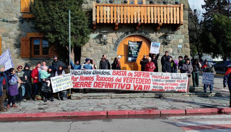 "El vertedero nos envenena": otra marcha para exigir una solución definitiva