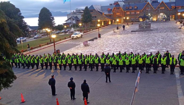 Con 150 efectivos, la Policía de Río Negro refuerza la Zona Andina para la temporada de invierno