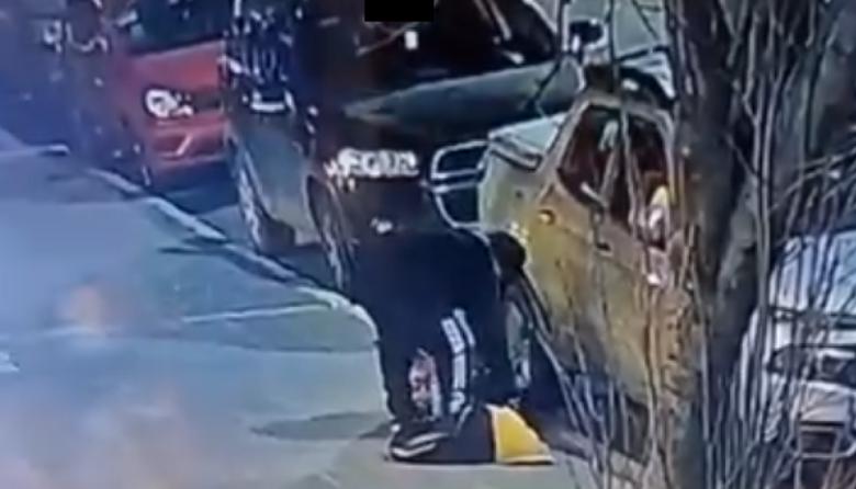 Le abrieron la camioneta con un inhibidor y le robaron ropa y herramientas de trabajo